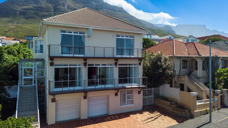 7 Bedroom Property for Sale in Walmer Estate Western Cape